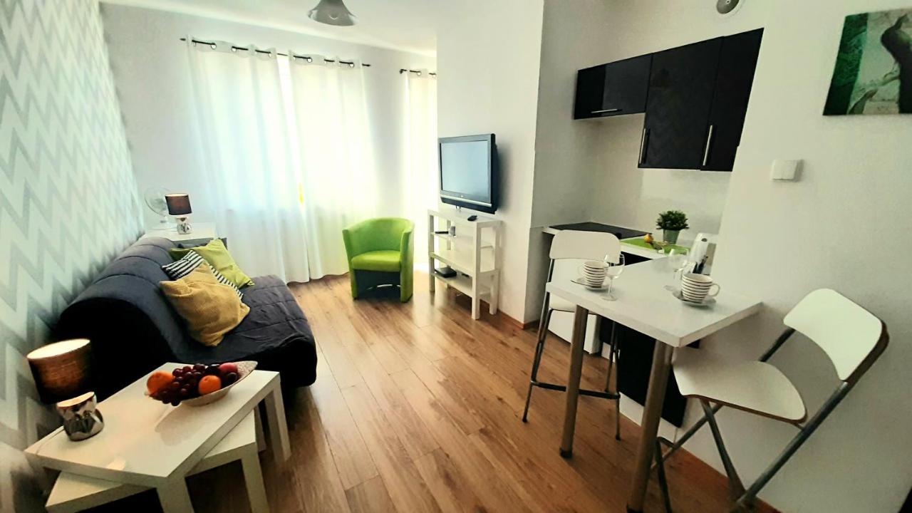 Apartament Z Balkonem I Bezplatnym Parkingiem Gdańsk Kültér fotó