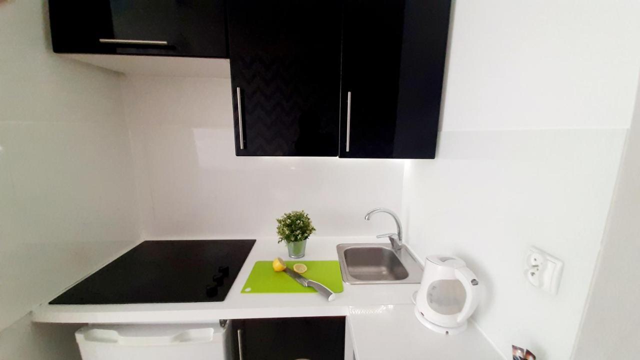 Apartament Z Balkonem I Bezplatnym Parkingiem Gdańsk Kültér fotó