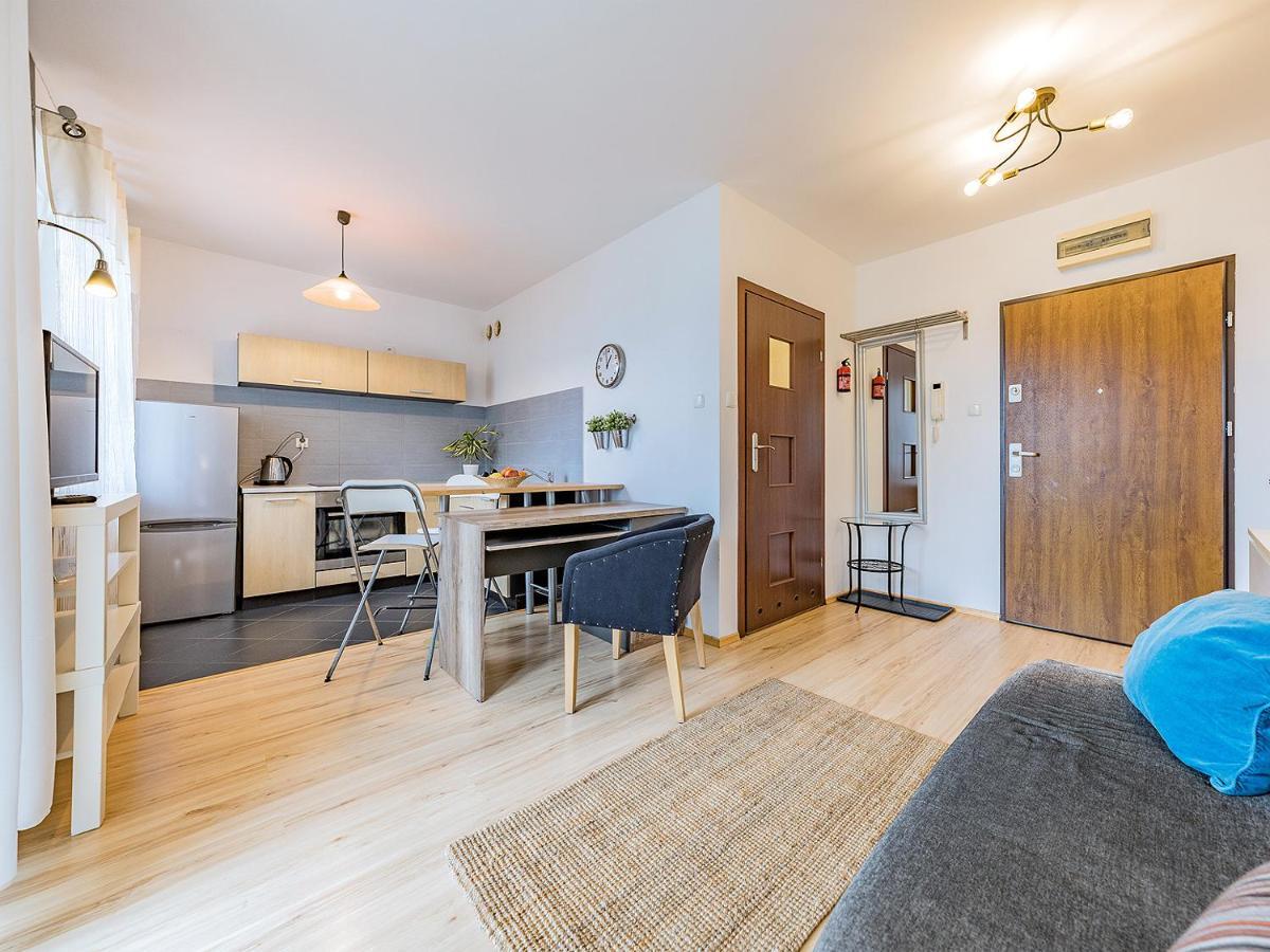 Apartament Z Balkonem I Bezplatnym Parkingiem Gdańsk Kültér fotó