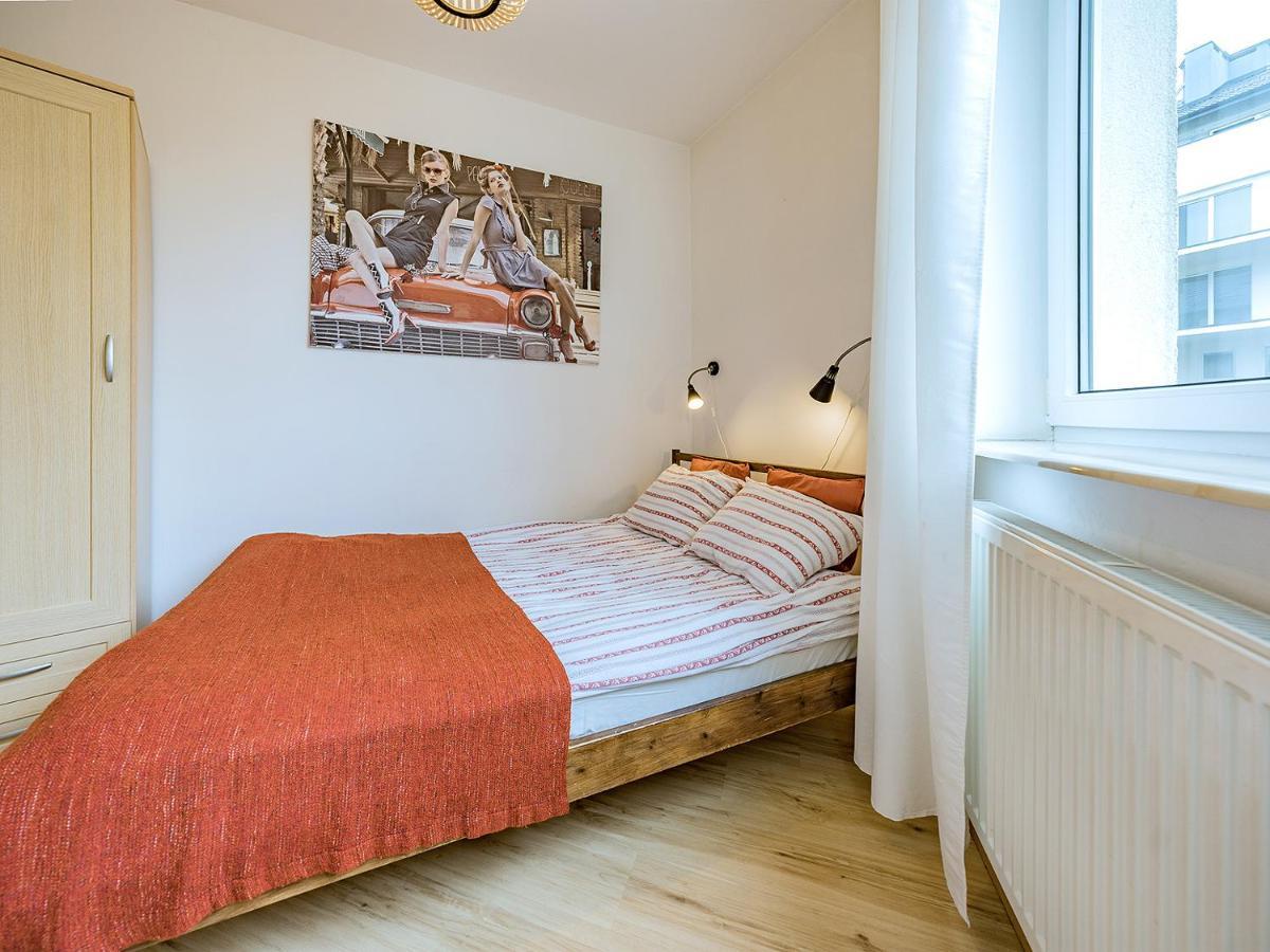 Apartament Z Balkonem I Bezplatnym Parkingiem Gdańsk Kültér fotó