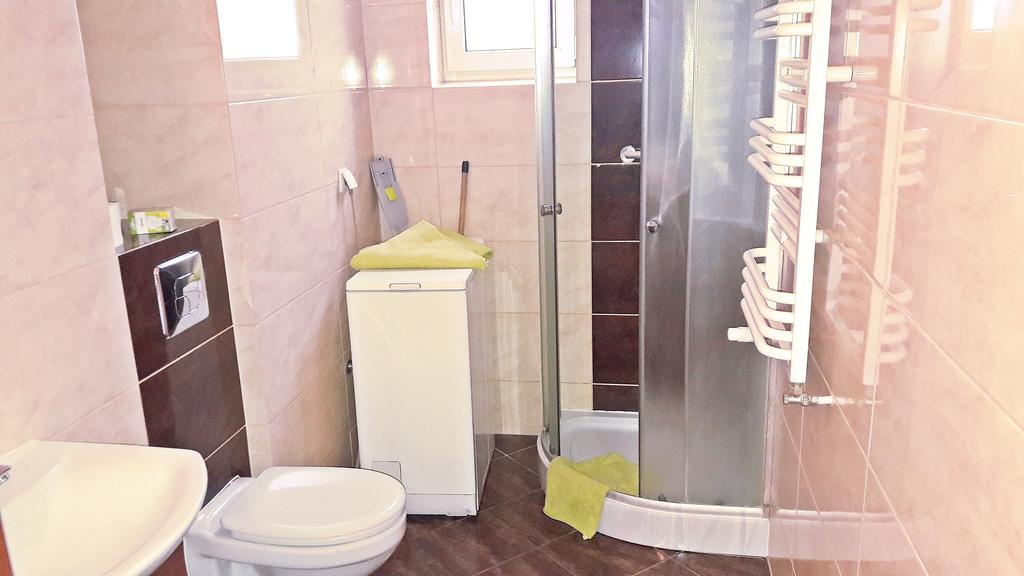 Apartament Z Balkonem I Bezplatnym Parkingiem Gdańsk Kültér fotó